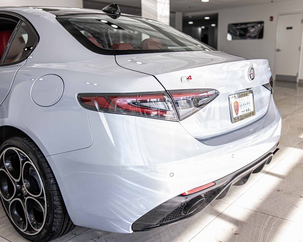 New 2025 Alfa Romeo Giulia AWD w/ Driving Assist Package image 14