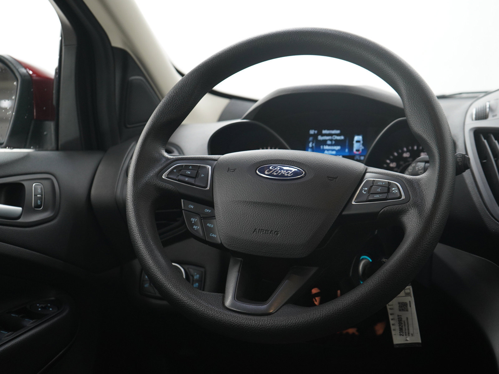 Used 2018 Ford Escape SE w/ SE Sync 3 Package AWD/4WD image 14