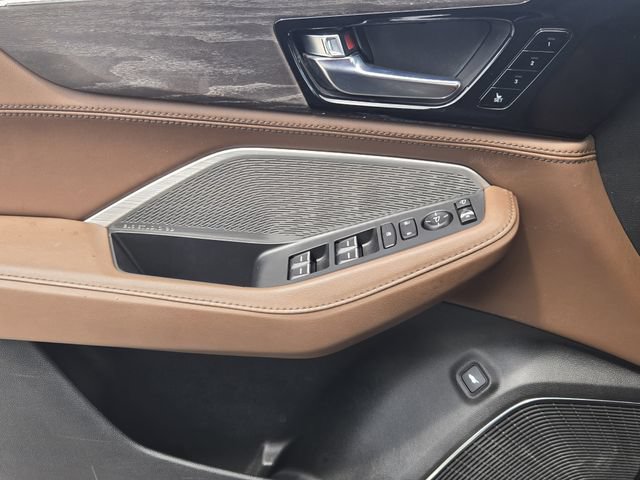 Used 2023 Acura MDX SH-AWD w/ Advance Package image 38
