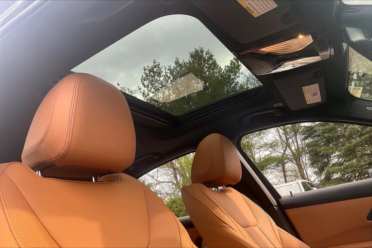 Certified 2024 BMW 330i xDrive Sedan w/ Premium Package image 13