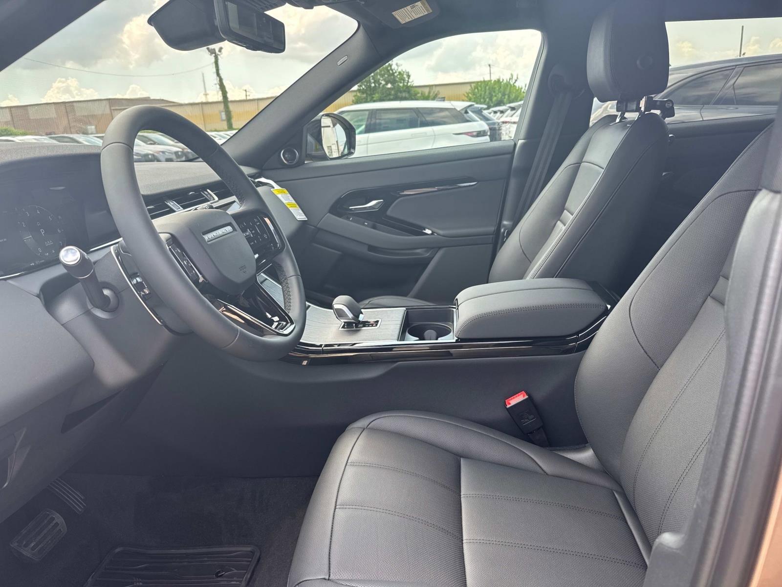 New 2026 Land Rover Range Rover Evoque S image 10