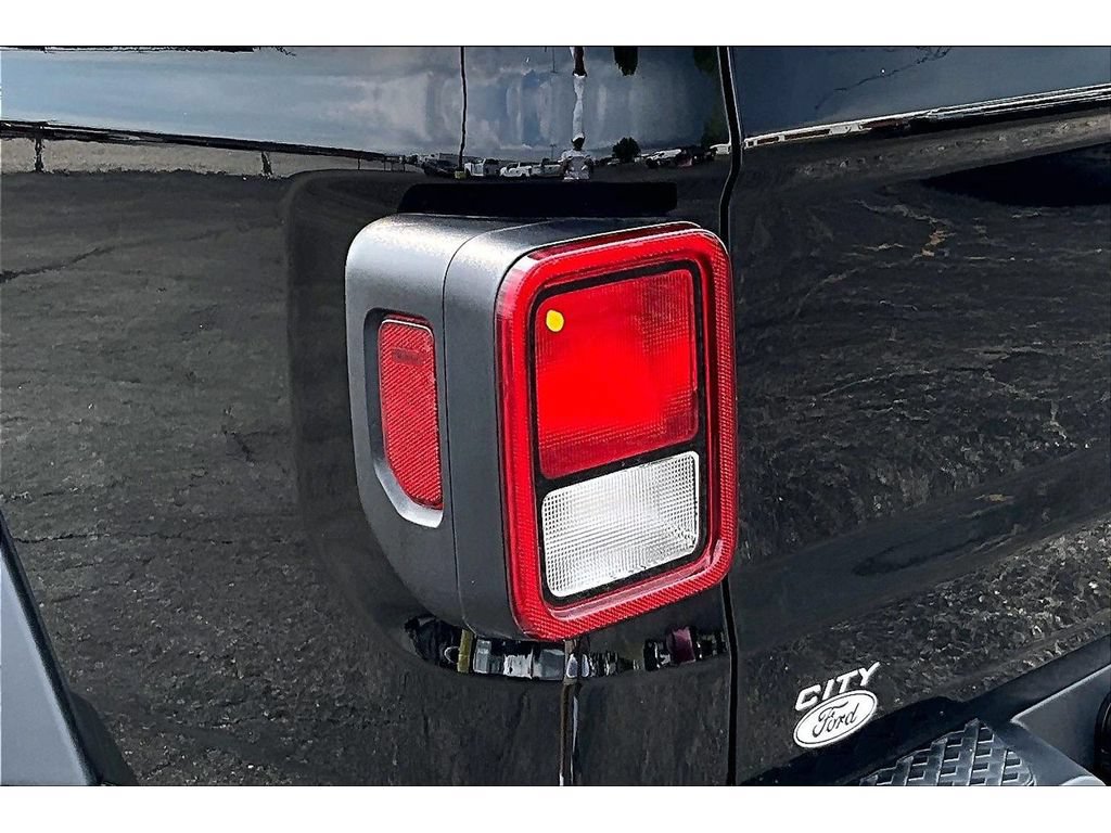 Used 2026 Jeep Gladiator Sport AWD/4WD image 34