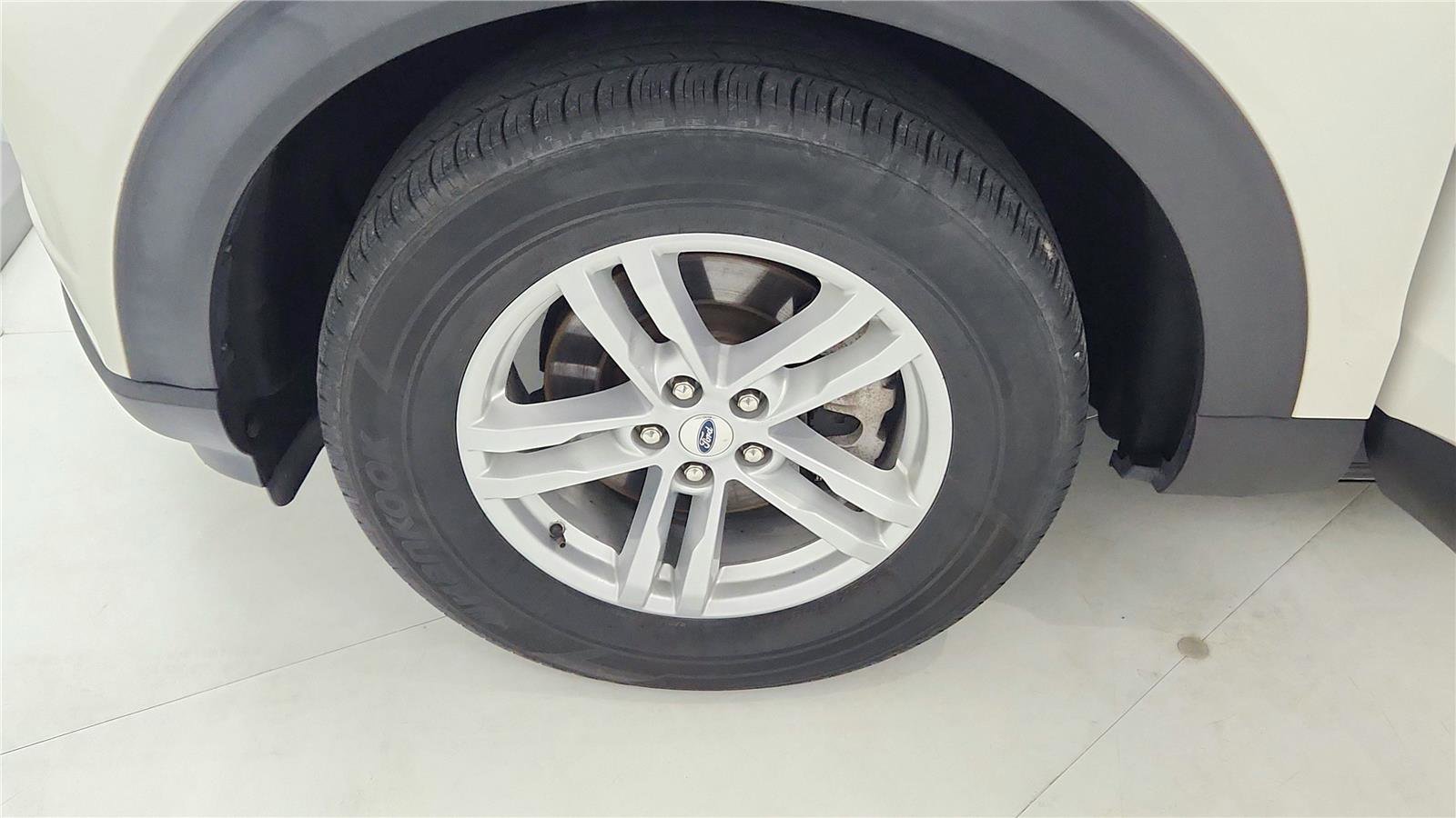 Used 2021 Ford Explorer XLT w/ Equipment Group 202A image 31