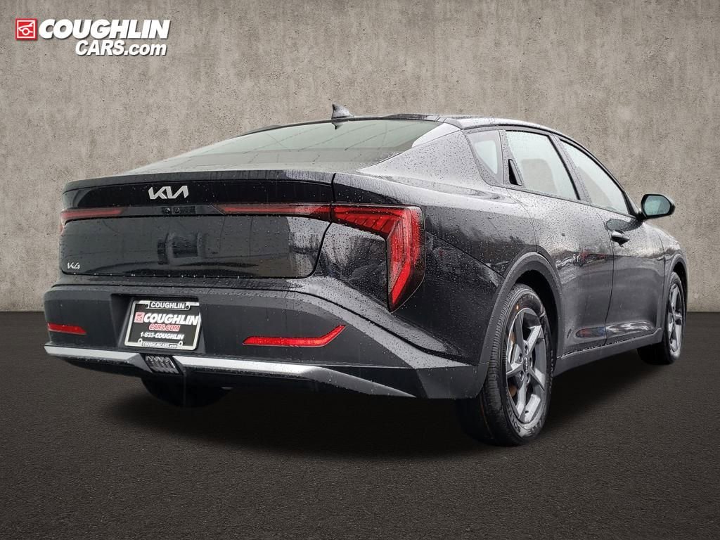 New 2025 Kia K4 LXS image 8