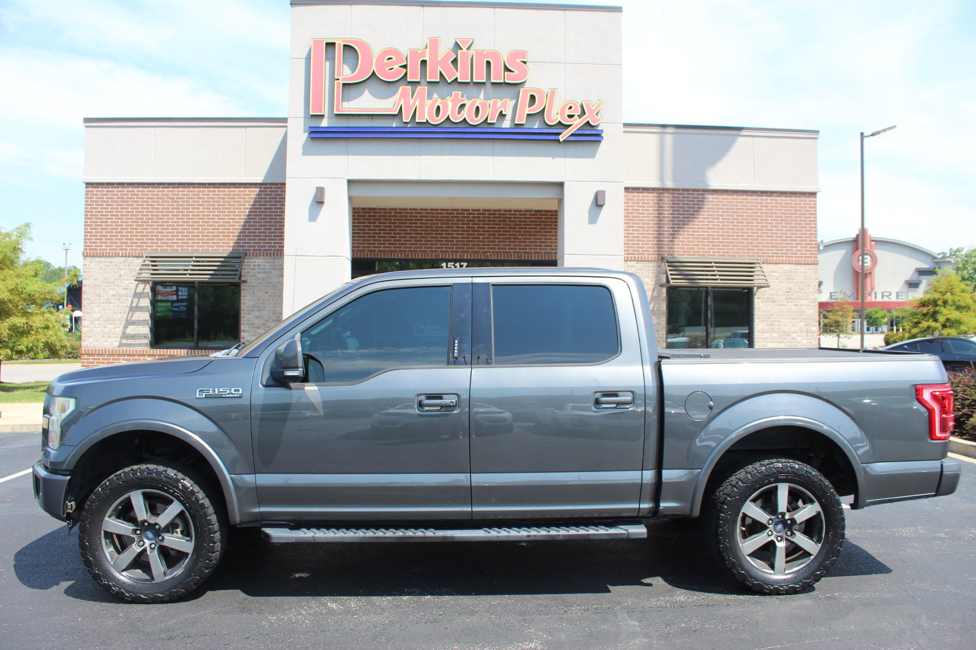 Used 2016 Ford F150 Lariat AWD/4WD image 9