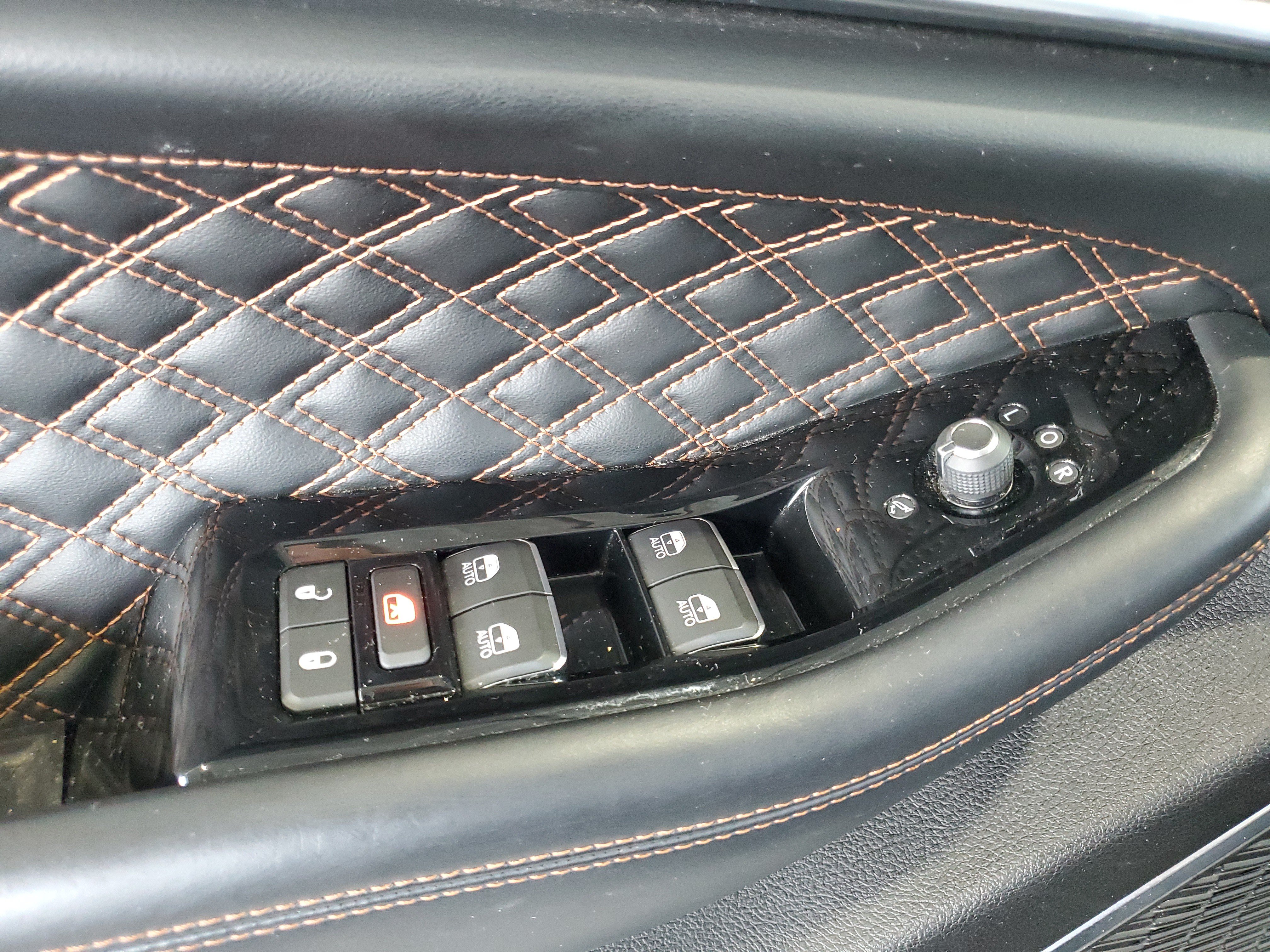 Used 2022 Jeep Grand Cherokee L Summit w/ Advanced Protech Group IV RWD image 16