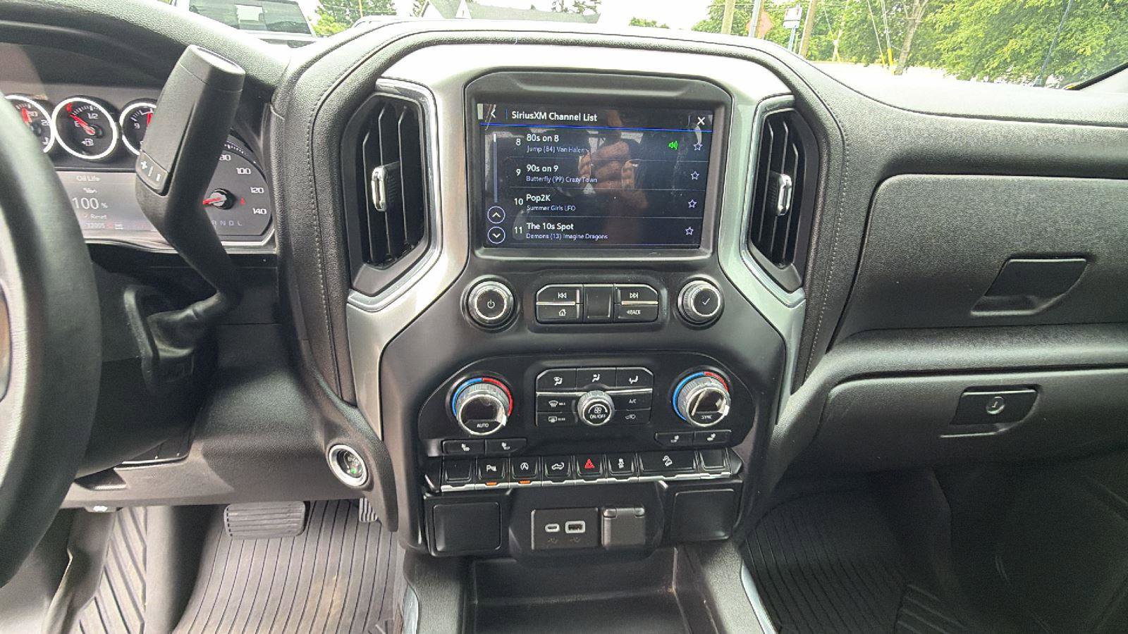 Used 2022 Chevrolet Silverado 1500 RST AWD/4WD image 27