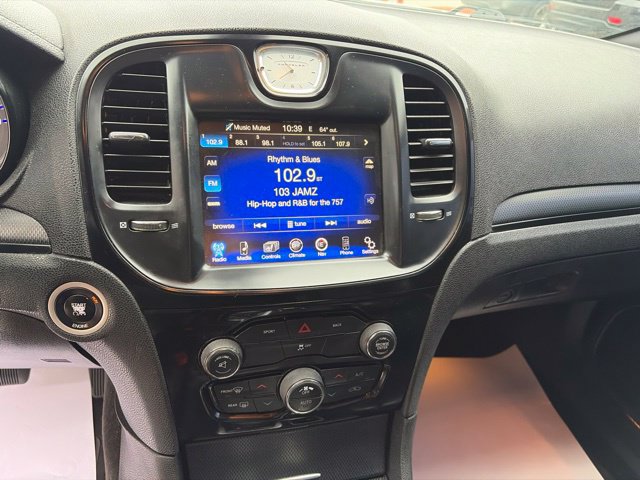 Used 2015 Chrysler 300 S RWD image 18