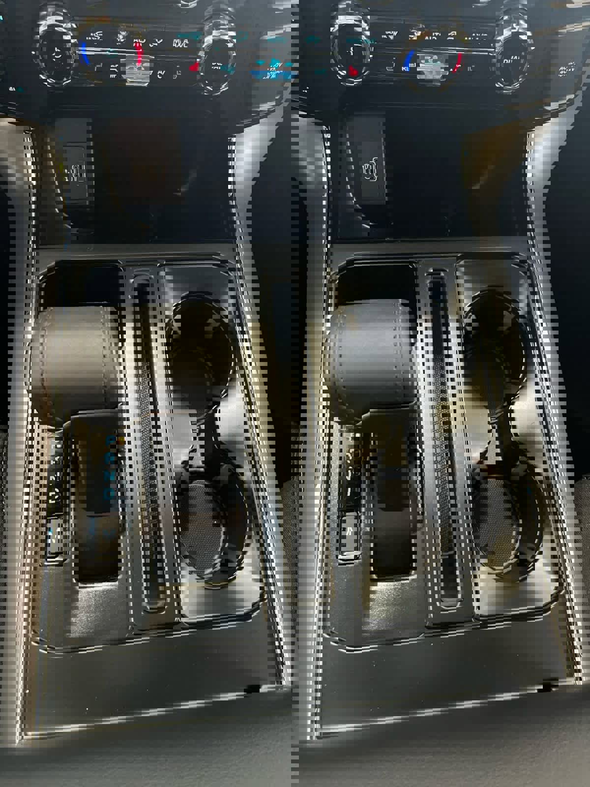 New 2026 Ford F150 XLT w/ Equipment Group 302A MID image 27