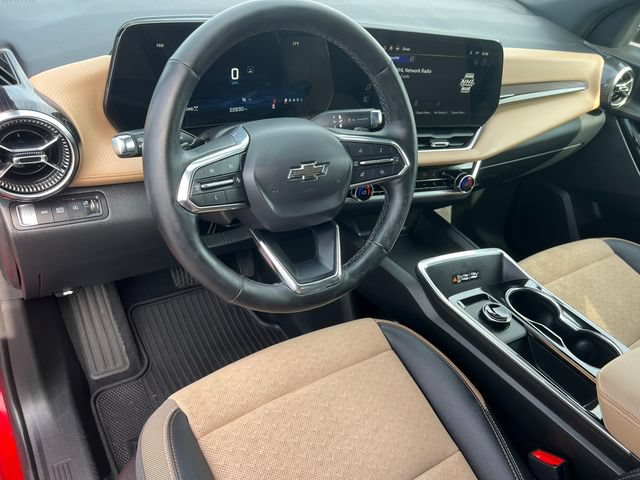Used 2025 Chevrolet Equinox ACTIV w/ Convenience Package III AWD/4WD image 18