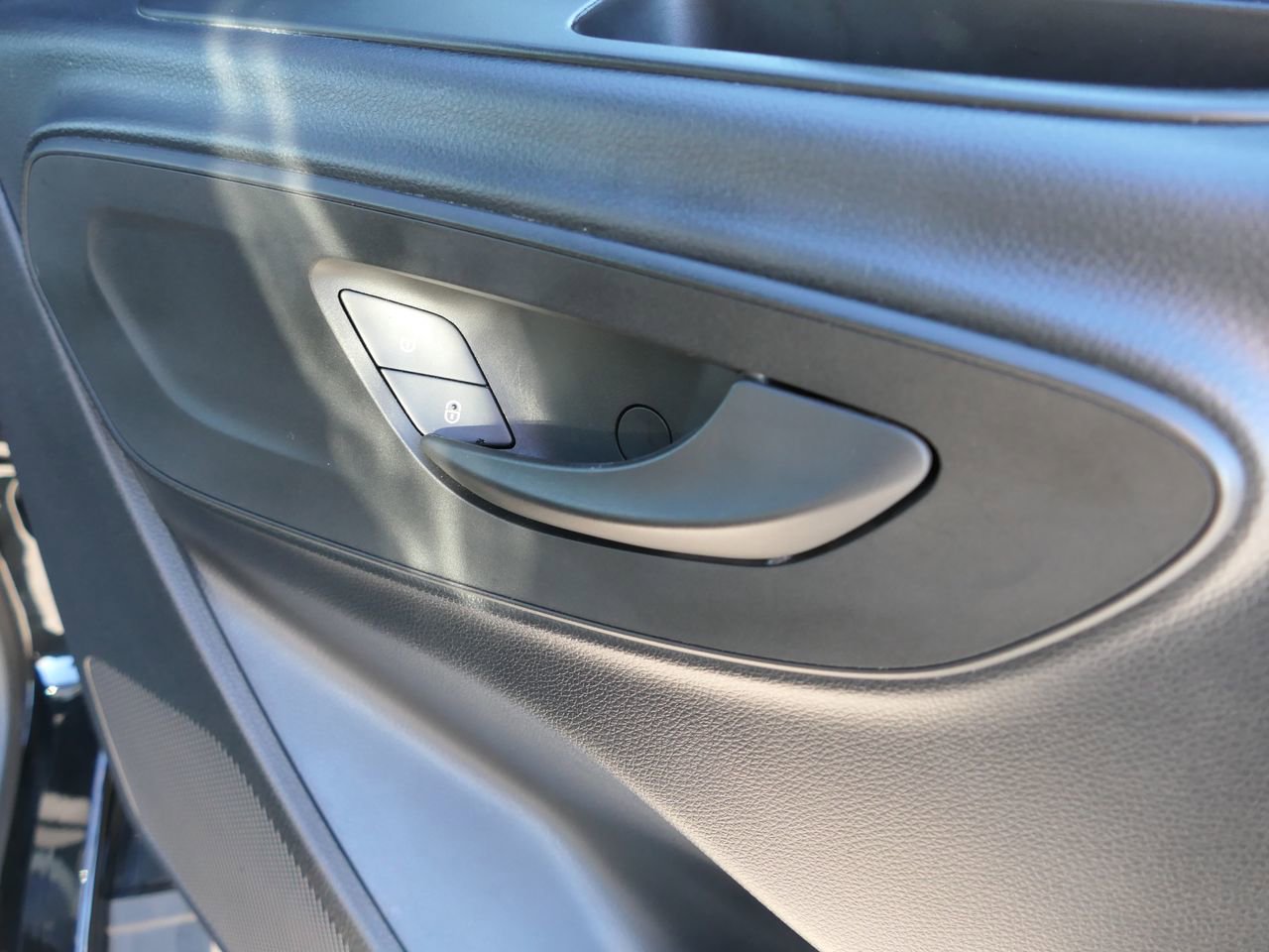 Used 2023 Mercedes-Benz Sprinter 2500 image 28