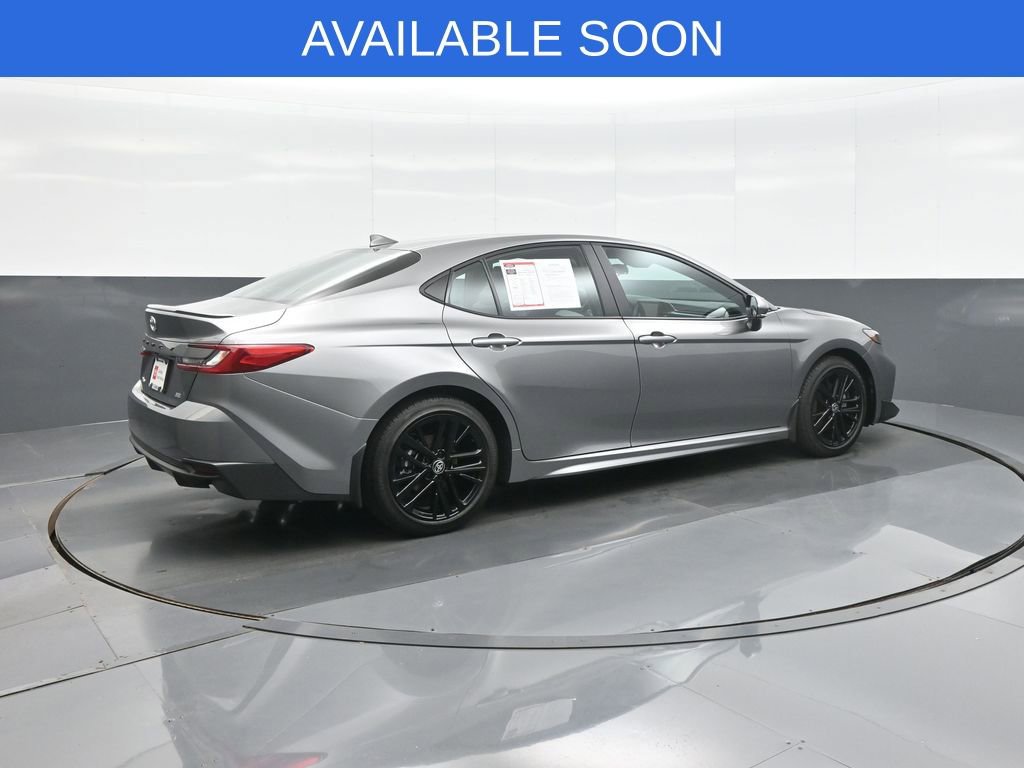 Used 2026 Toyota Camry SE FWD image 7