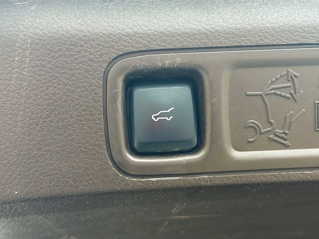 Used 2022 Ford Expedition King Ranch image 14