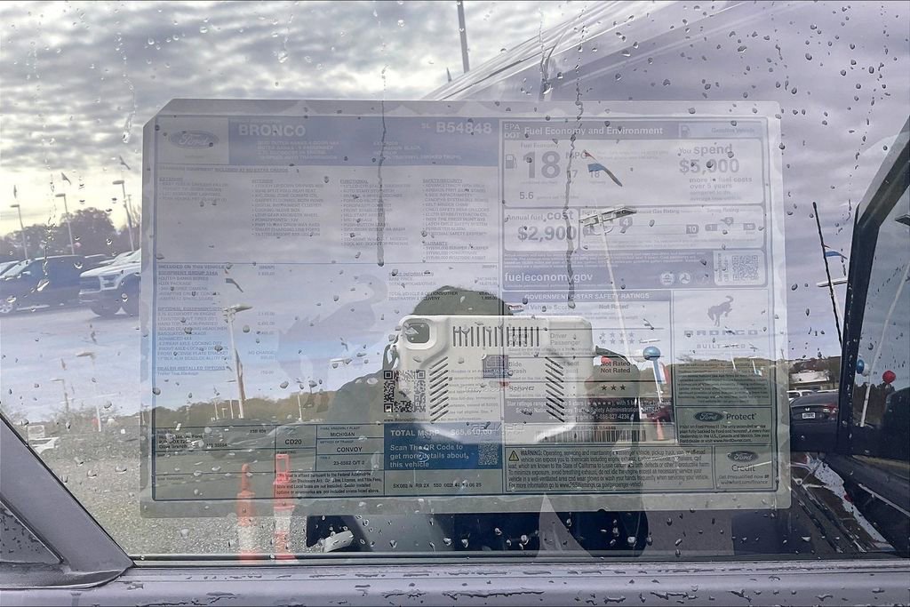 New 2025 Ford Bronco Outer Banks w/ Sasquatch Package image 14