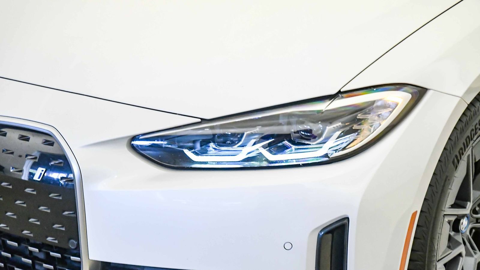 Certified 2023 BMW i4 eDrive40 w/ Premium Package RWD image 9