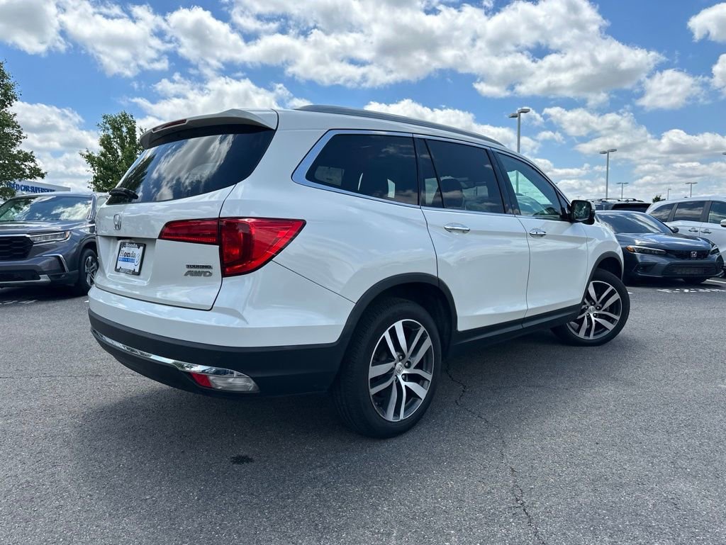 Used 2017 Honda Pilot Touring image 13