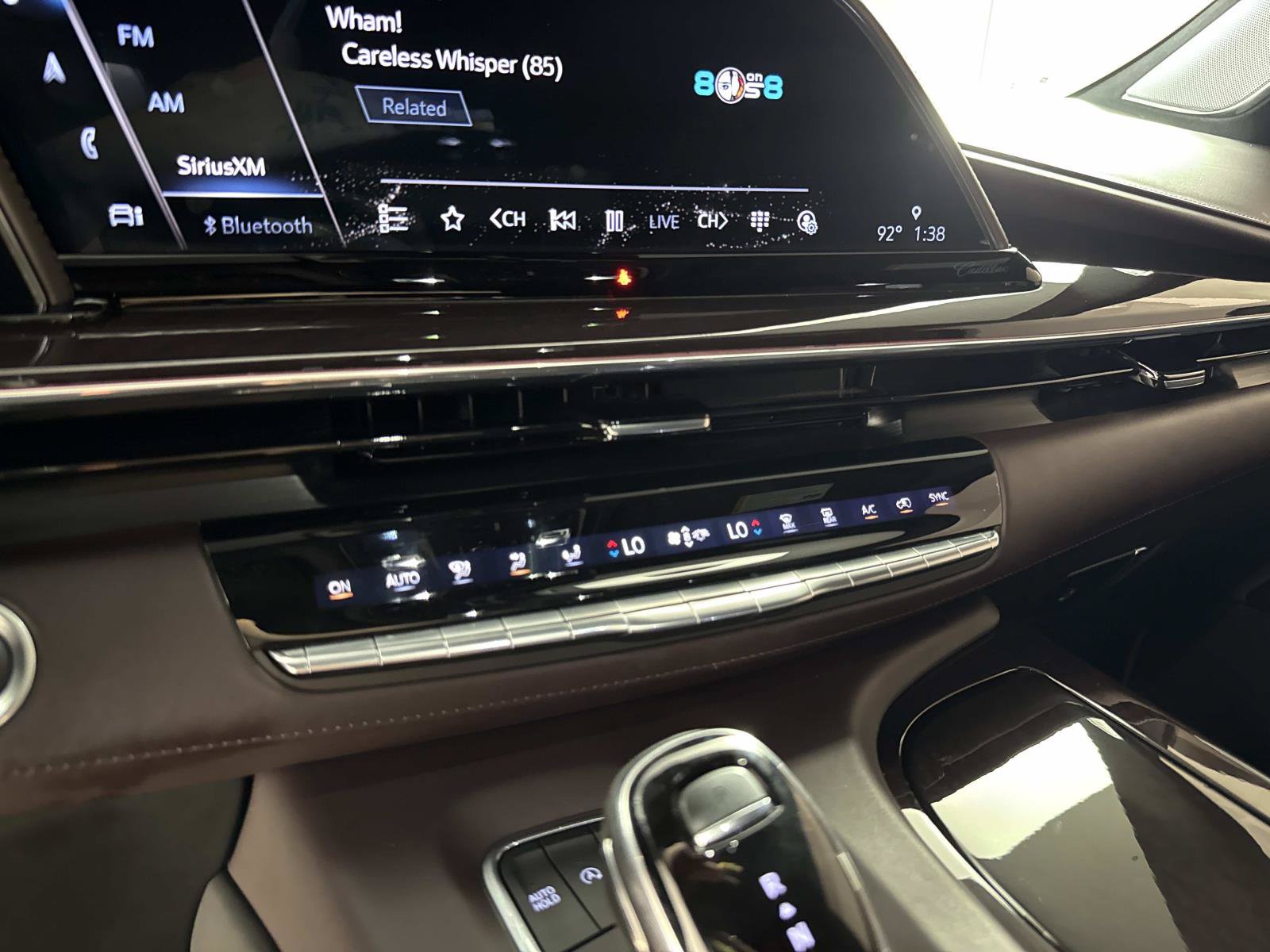 Used 2021 Cadillac Escalade Premium Luxury Platinum AWD/4WD image 28