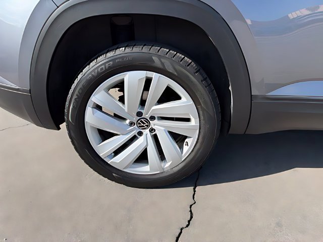 Used 2020 Volkswagen Atlas Cross Sport SE w/ Panoramic Sunroof Package AWD/4WD image 13