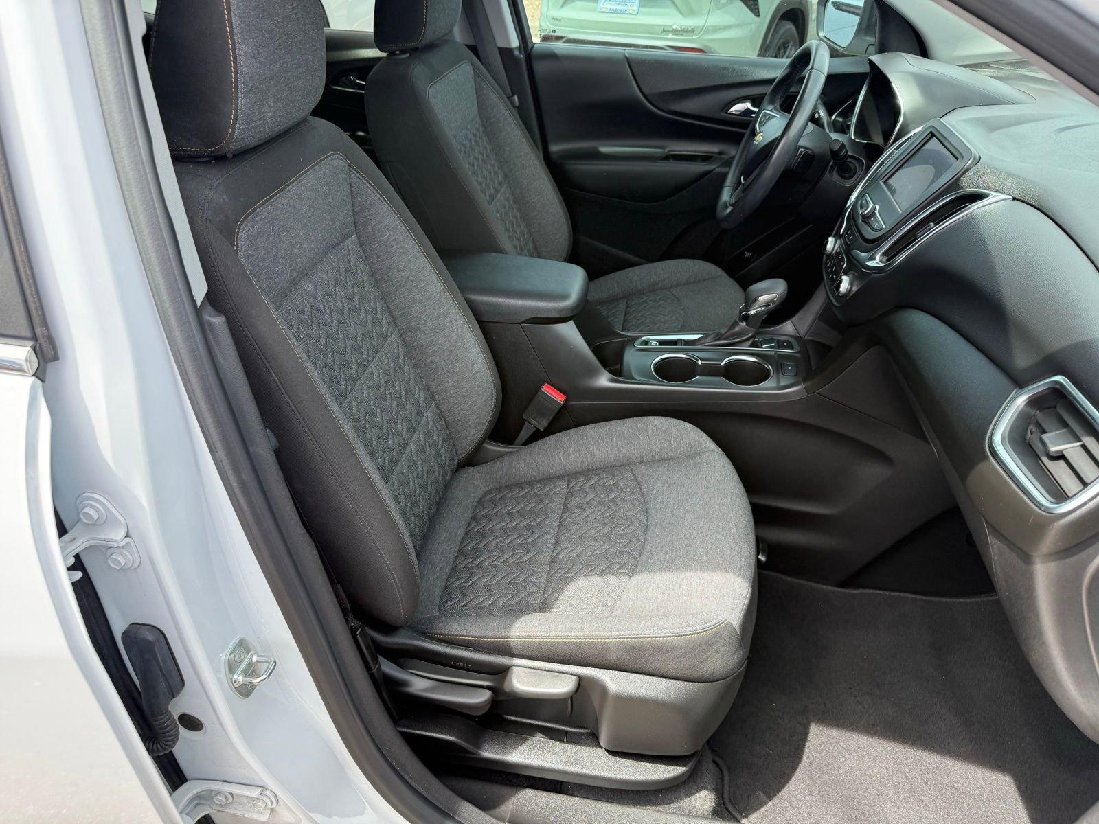 Used 2022 Chevrolet Equinox LT image 31