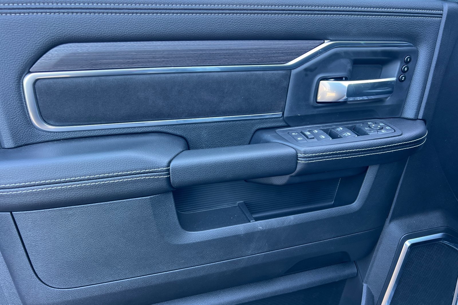 New 2026 RAM 3500 Laramie image 10