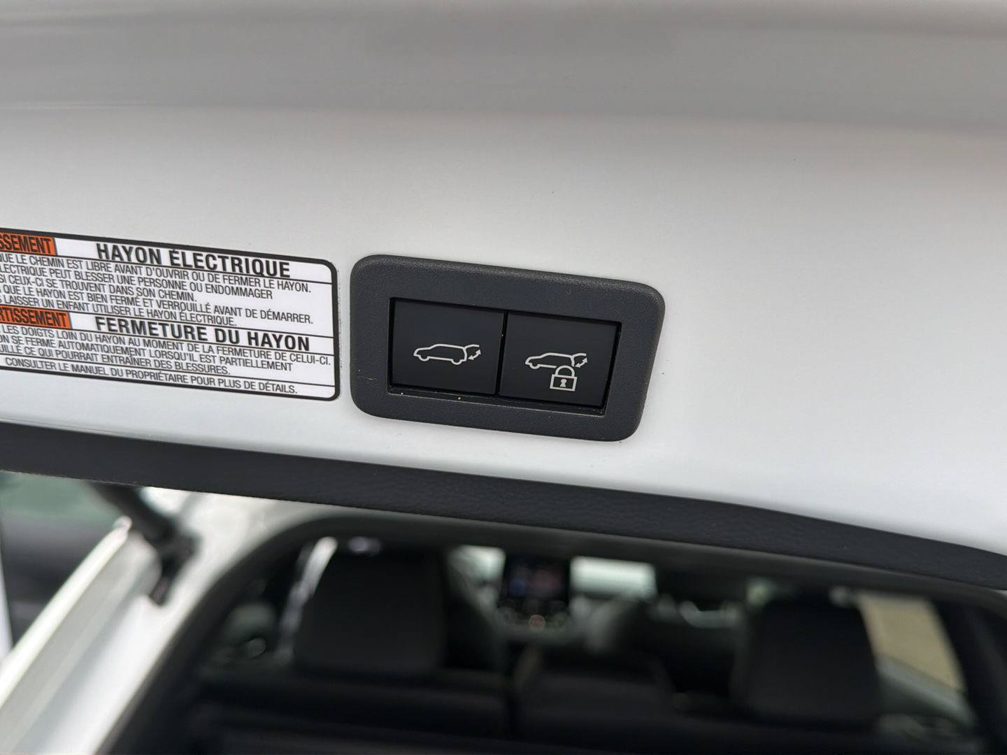 Used 2023 Toyota Corolla Cross AWD Hybrid w/ Convenience Package image 33