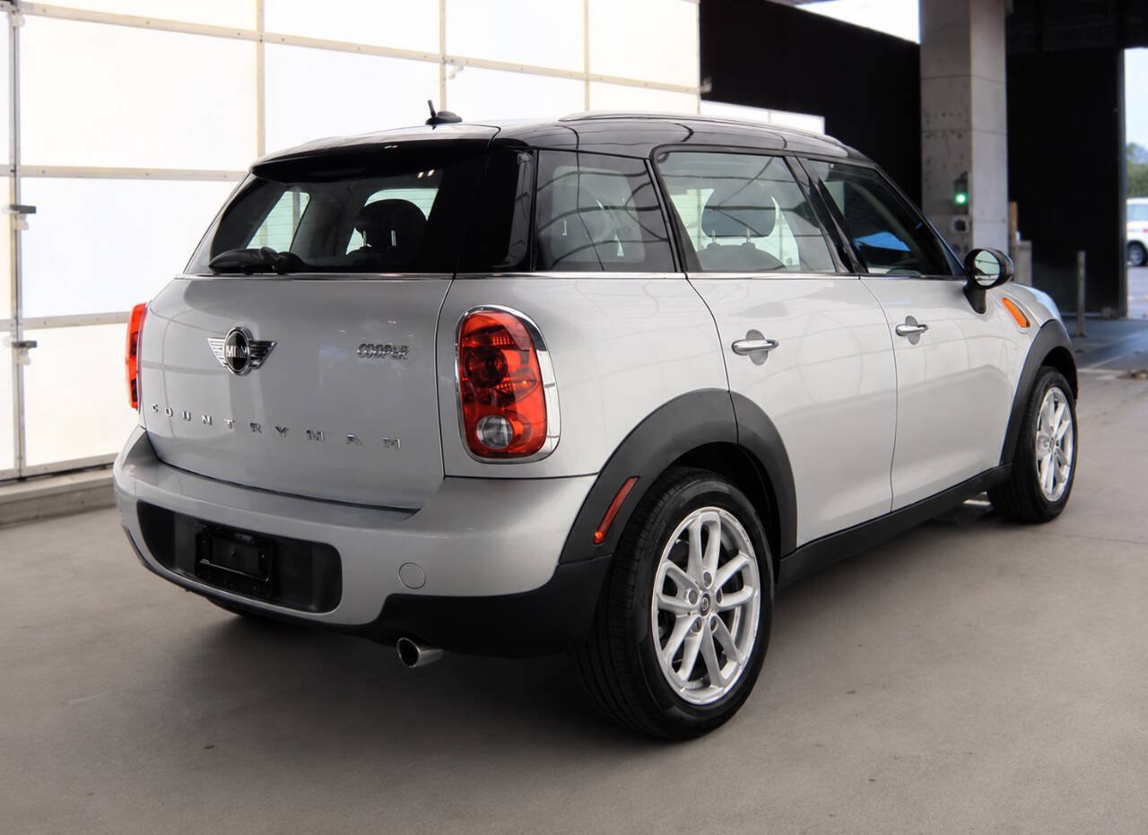 Used 2016 MINI Cooper Countryman FWD image 2