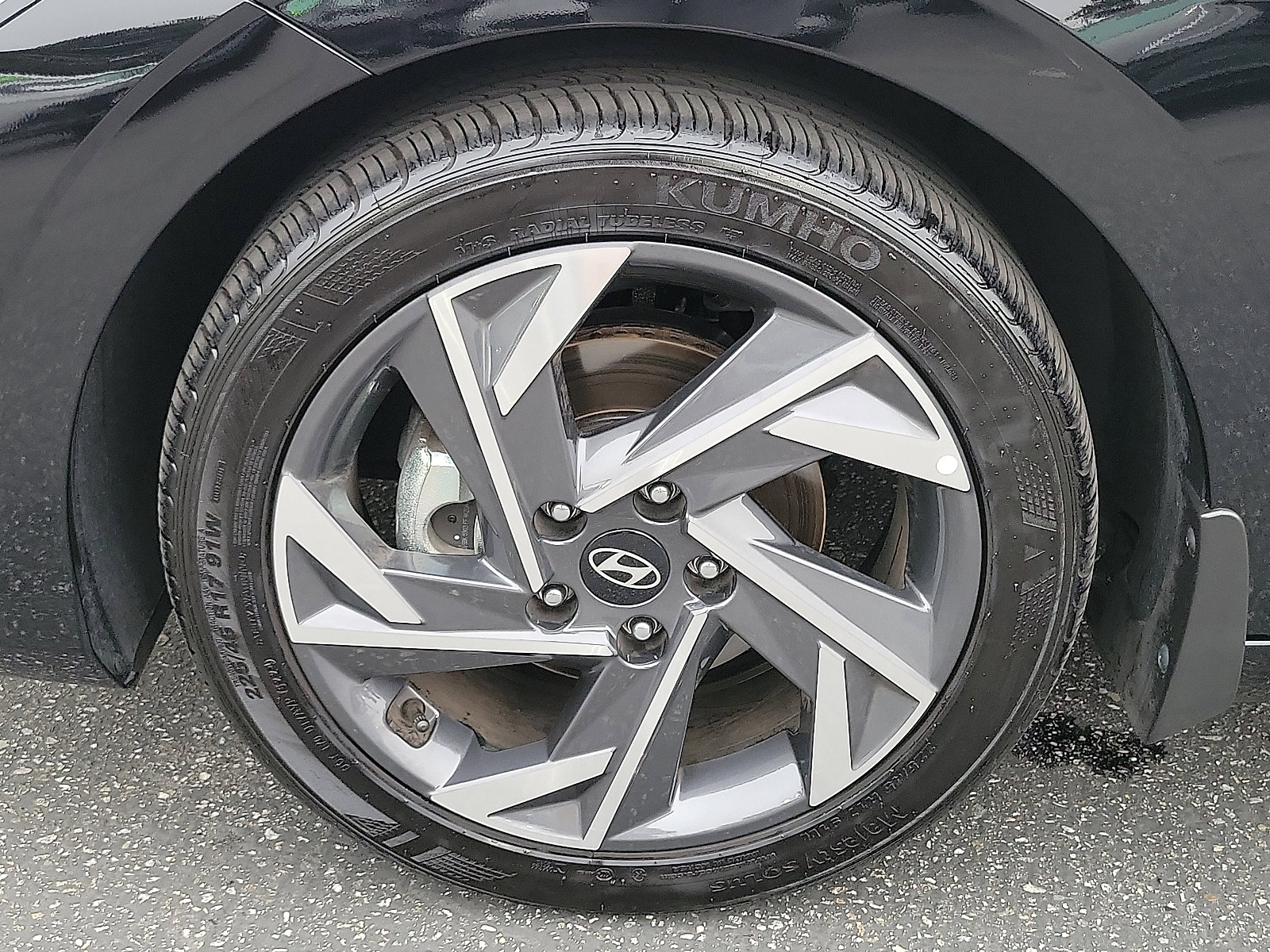 Certified 2025 Hyundai Elantra Sport image 20