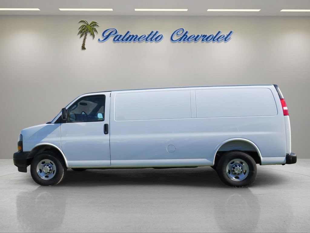 New 2026 Chevrolet Express 2500 Extended w/ Driver Convenience Package RWD image 5