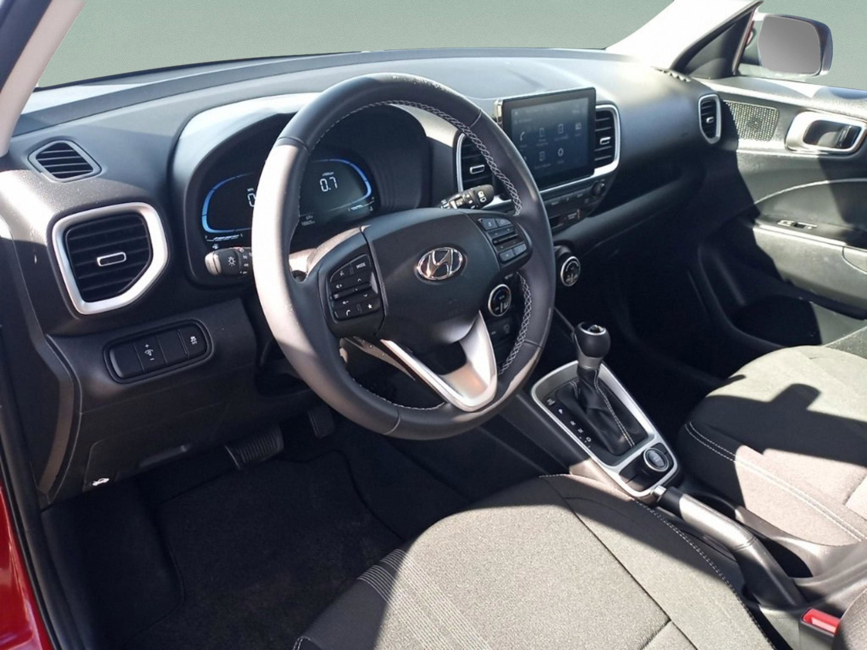 Certified 2024 Hyundai Venue SEL image 19