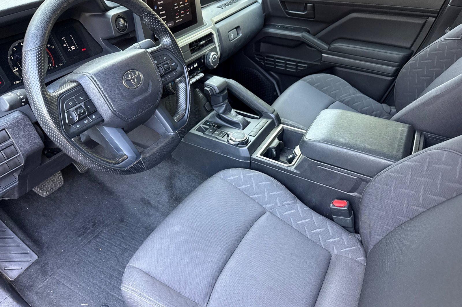 Used 2026 Toyota Tacoma SR5 AWD/4WD image 11