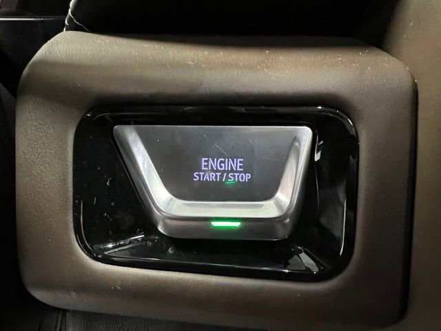 Used 2025 GMC Yukon Denali Ultimate w/ LPO, Floor Liner Package AWD/4WD image 32