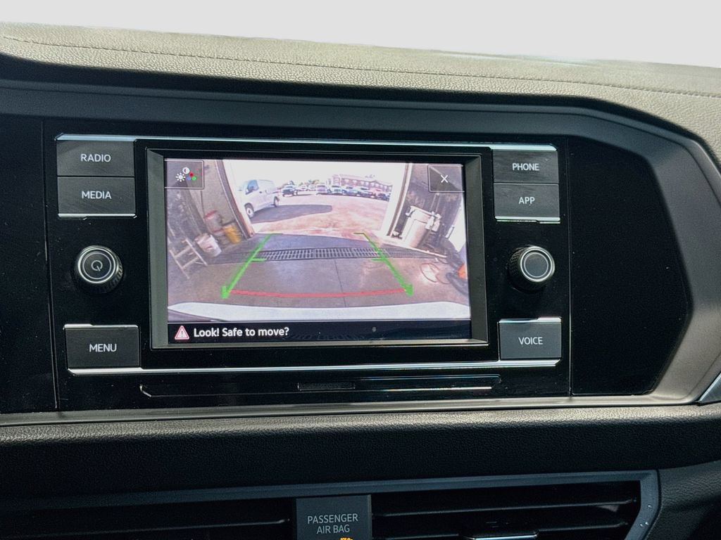 Used 2023 Volkswagen Jetta SE FWD image 13