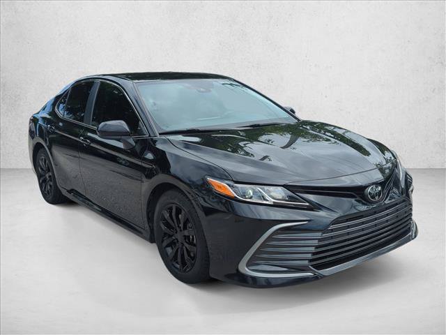 Used 2023 Toyota Camry LE FWD image 3