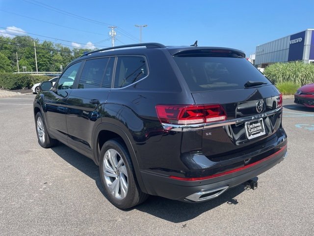 Certified 2022 Volkswagen Atlas SE image 2