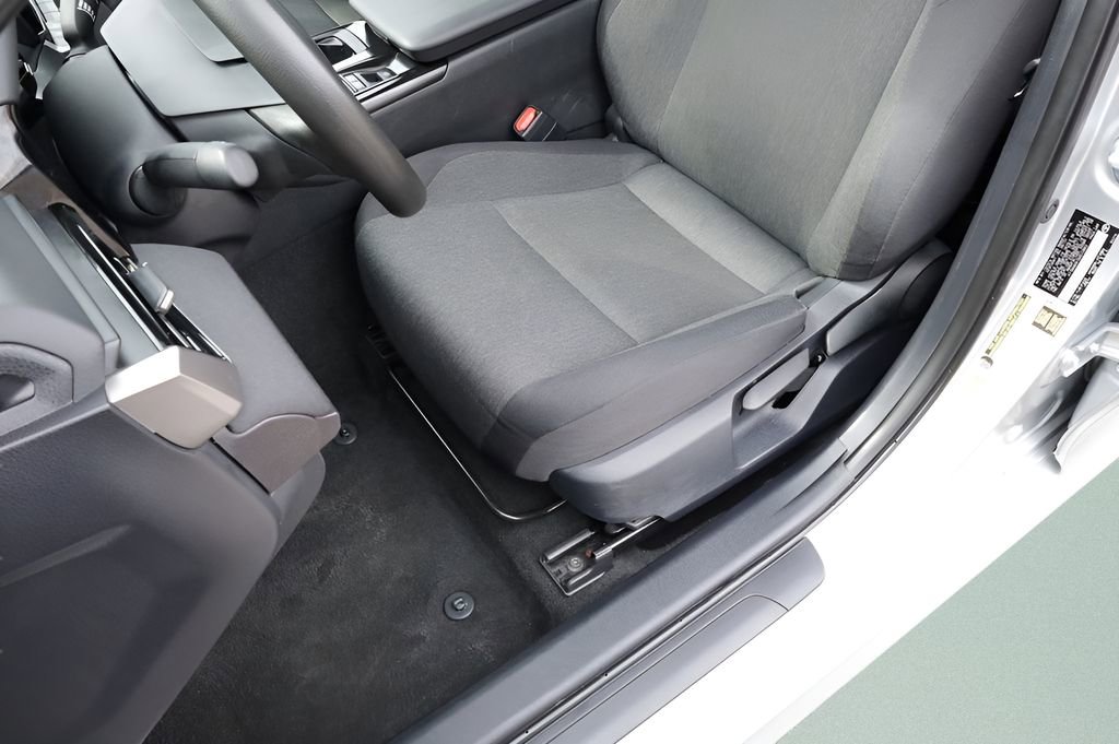 Certified 2025 Toyota Camry LE image 20