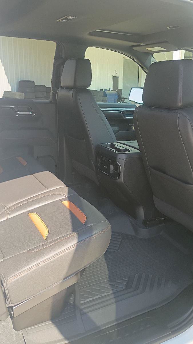 Used 2026 GMC Sierra 1500 AT4 w/ Technology Package AWD/4WD image 17