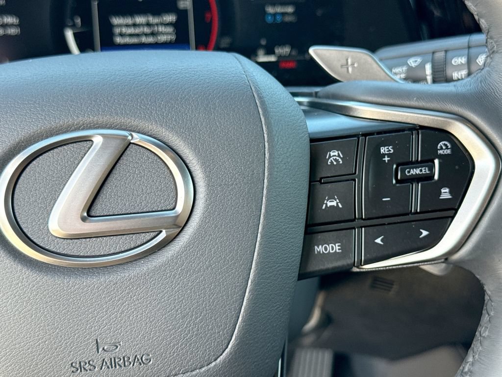 Certified 2025 Lexus RX 350 FWD w/ Technology Package image 27