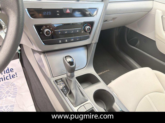 Used 2015 Hyundai Sonata SE w/ Option Group 02 FWD image 30