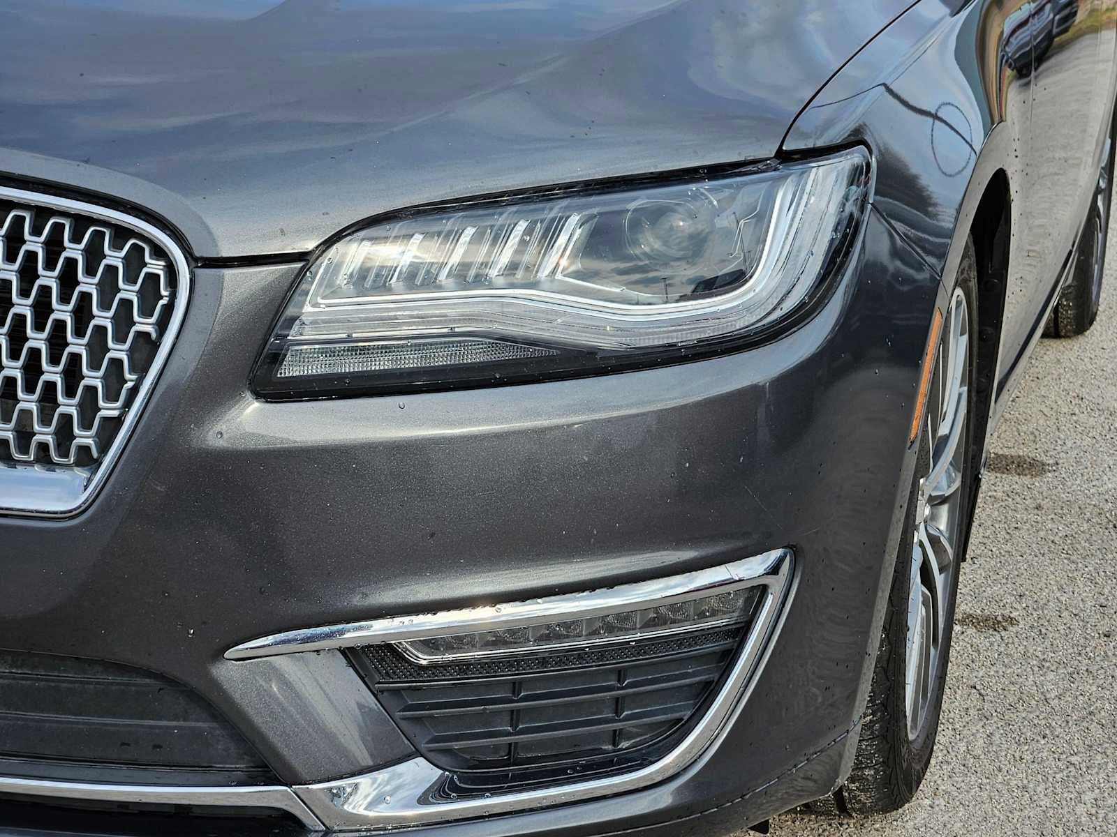 Used 2019 Lincoln MKZ Reserve image 11