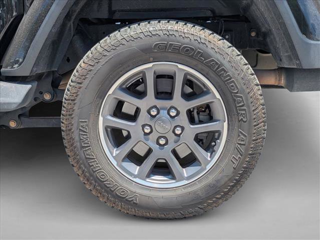 Used 2020 Jeep Gladiator Overland AWD/4WD image 15
