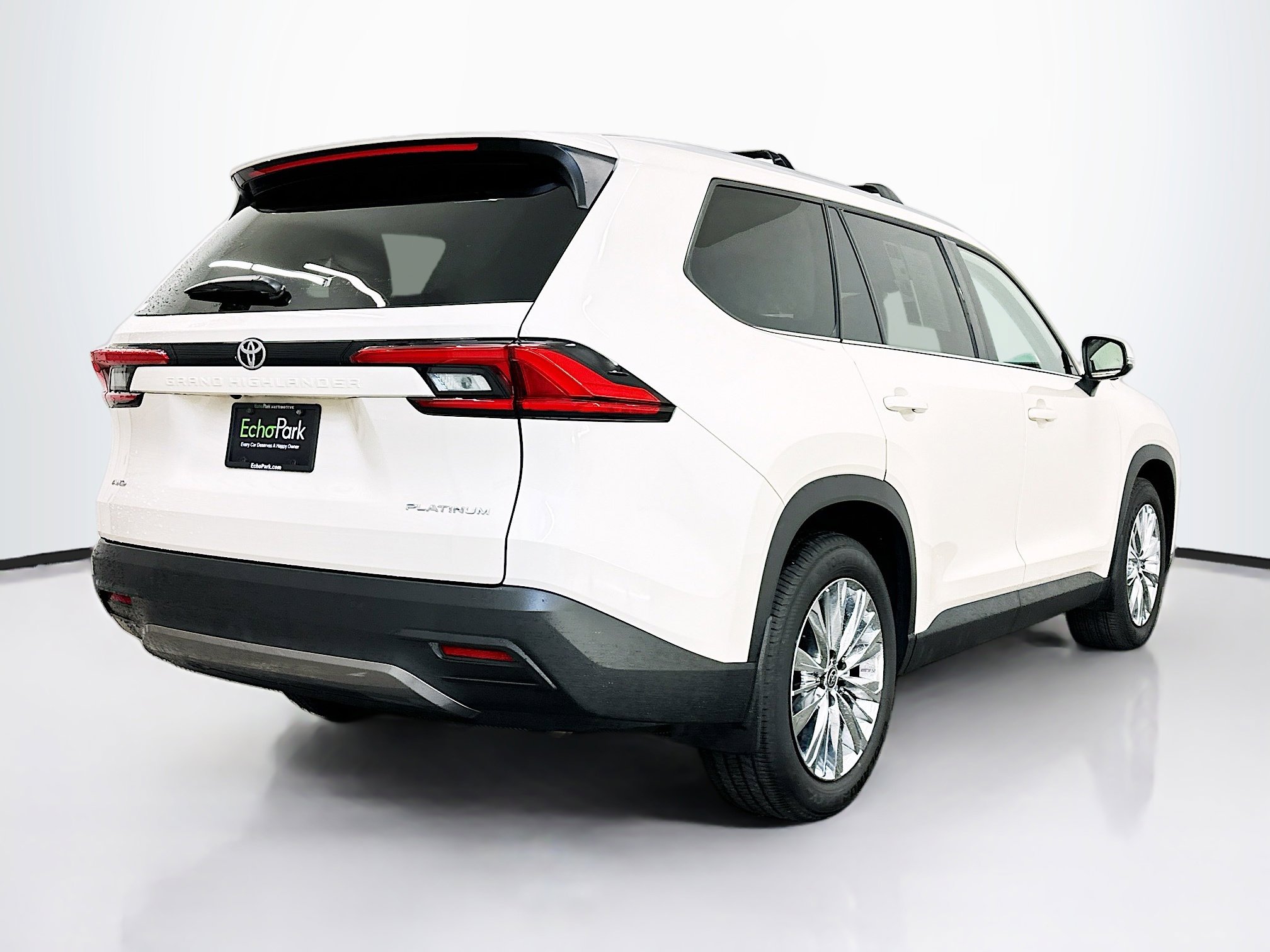 Used 2024 Toyota Grand Highlander AWD image 9