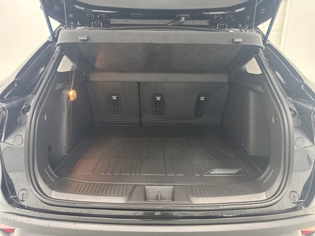 New 2026 Chevrolet Trax LT w/ Driver Confidence Package FWD image 27