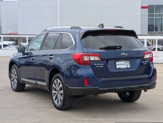 Used 2017 Subaru Outback 3.6R Touring AWD/4WD image 6