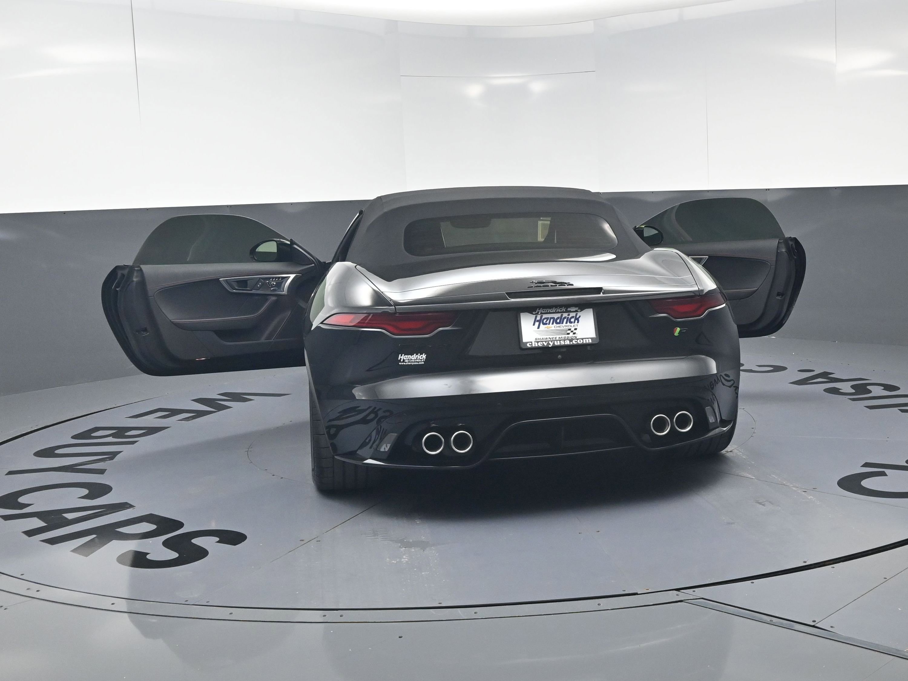 Used 2021 Jaguar F-TYPE R image 18