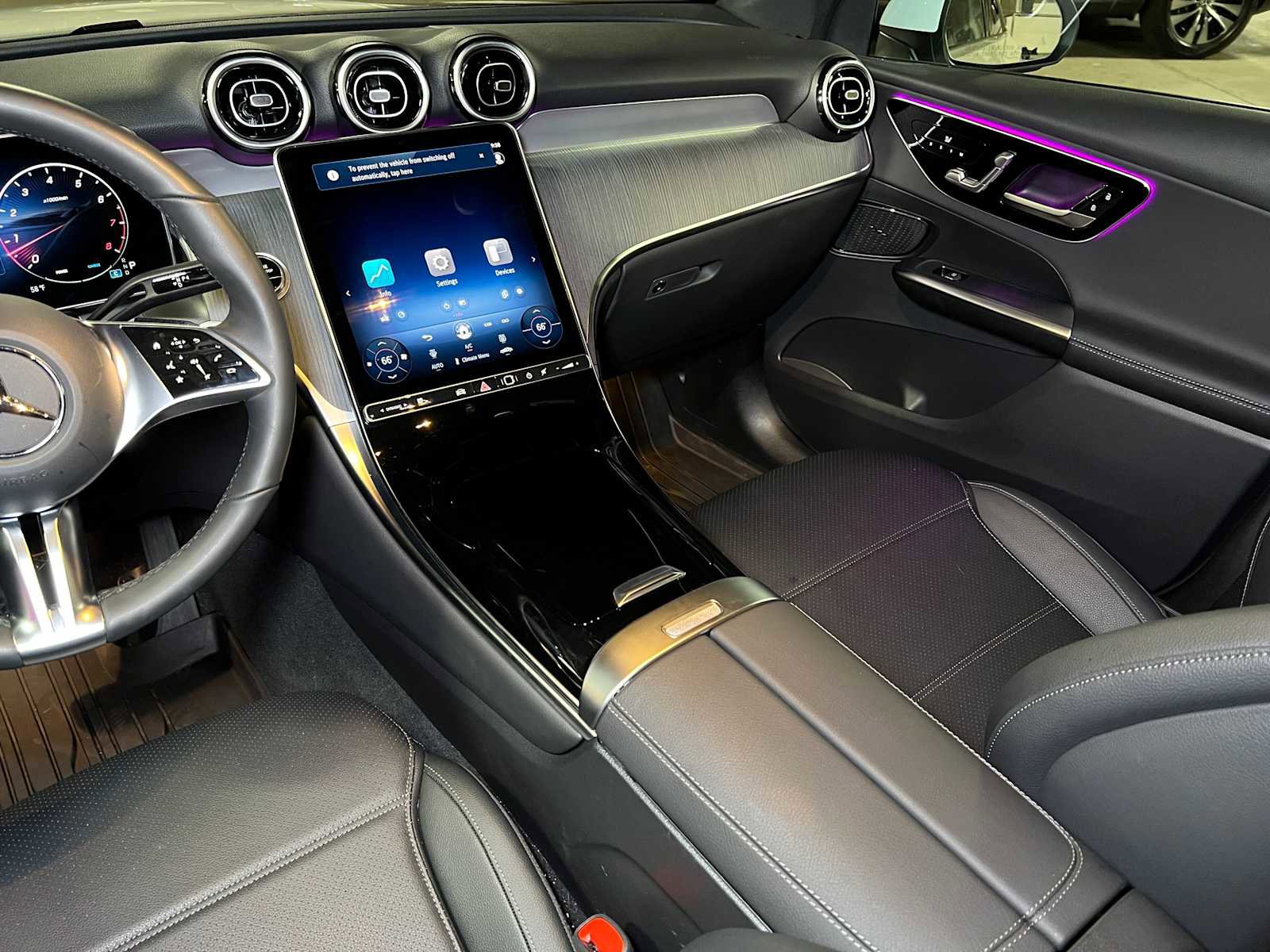 Certified 2025 Mercedes-Benz GLC 300 4MATIC image 37