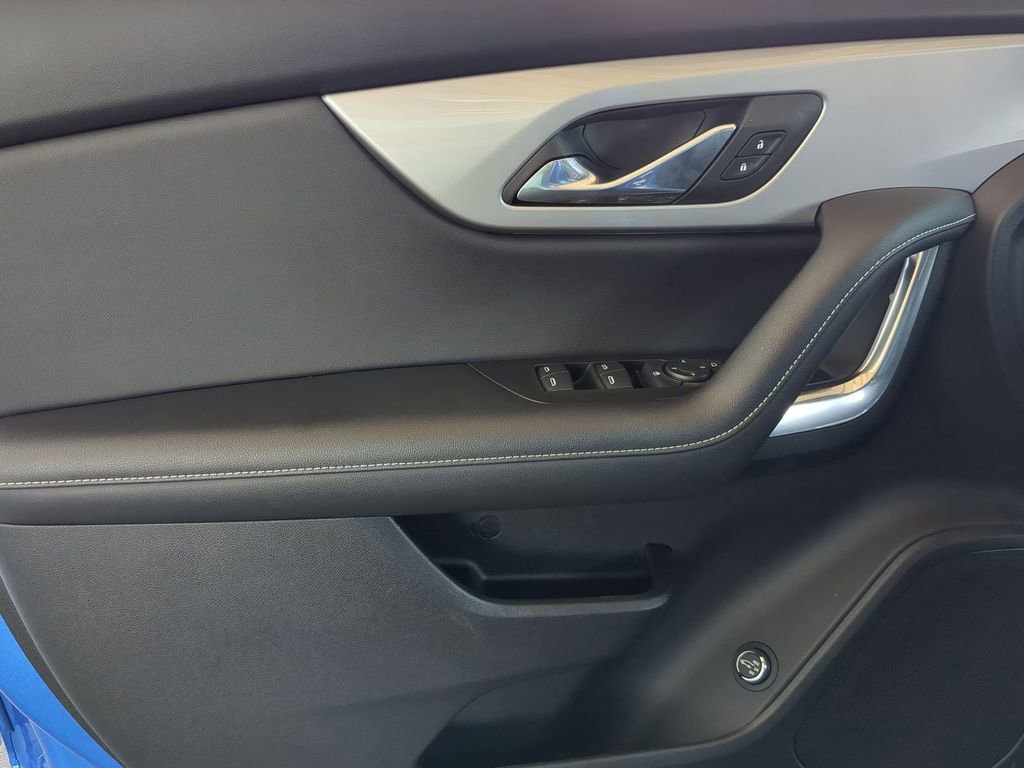 Used 2024 Chevrolet Blazer LT w/ Convenience Package image 19