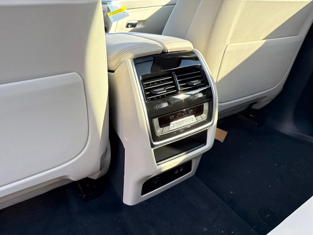 New 2026 BMW X7 xDrive40i image 21