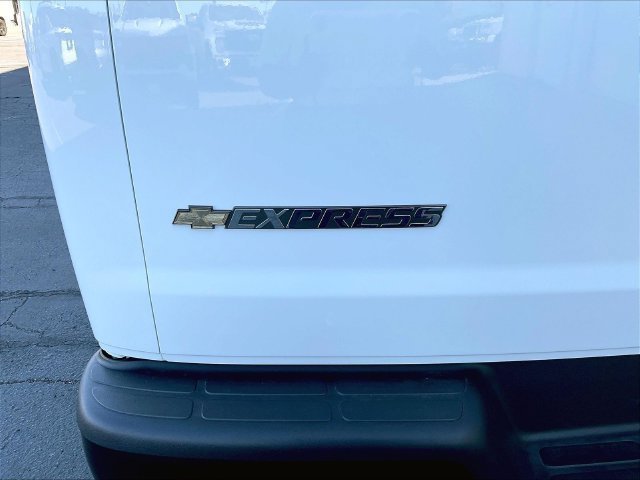 New 2026 Chevrolet Express 2500 w/ Driver Convenience Package RWD image 10