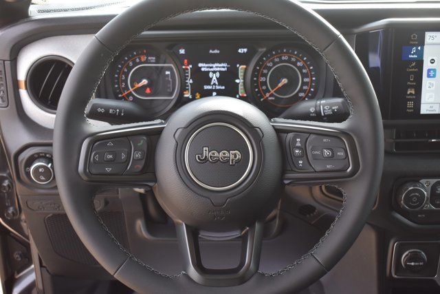 New 2026 Jeep Gladiator Sport image 17