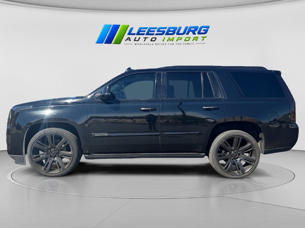 Used 2015 Cadillac Escalade Platinum AWD/4WD image 2